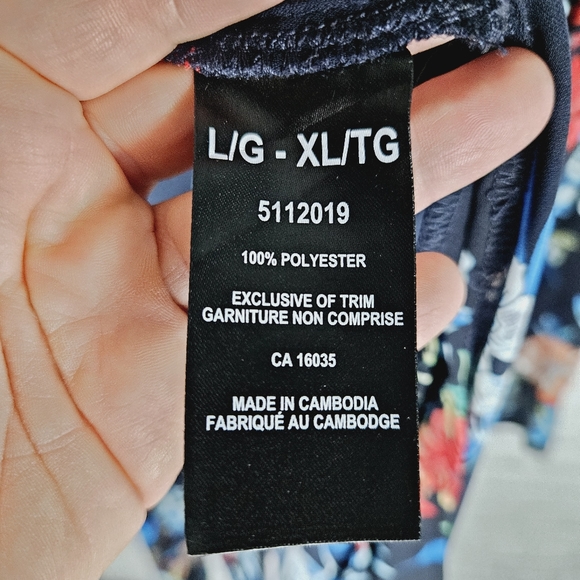 TAHARI | floral wide half sleeve lightweight flowy open kimono - Picture 7 of 8